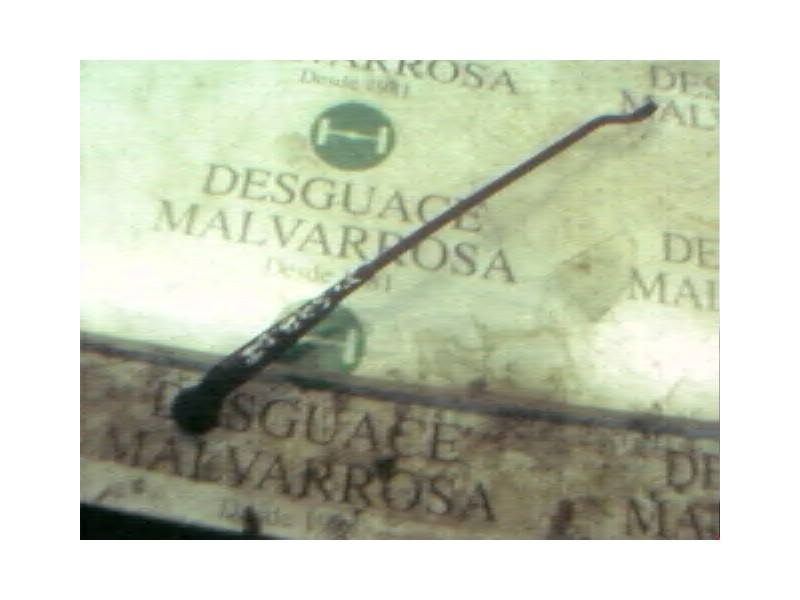 Recambio de brazo limpia delantero izquierdo para opel corsa b viva referencia OEM IAM   