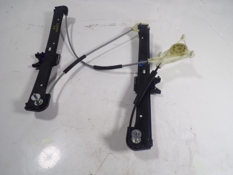 Recambio de elevalunas delantero izquierdo para audi a3 sportback (8vf) 1.6 tdi referencia OEM IAM 8V4837461 8V4837461 