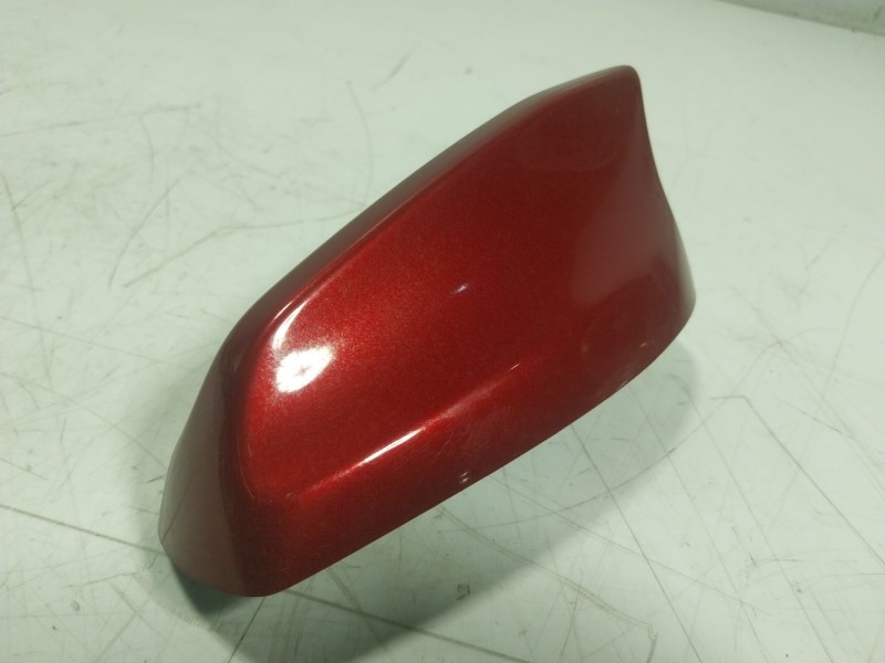 Recambio de antena para jaguar f-pace (x761) 2.0 td4 awd referencia OEM IAM C2D38131 FE9319C089DA 