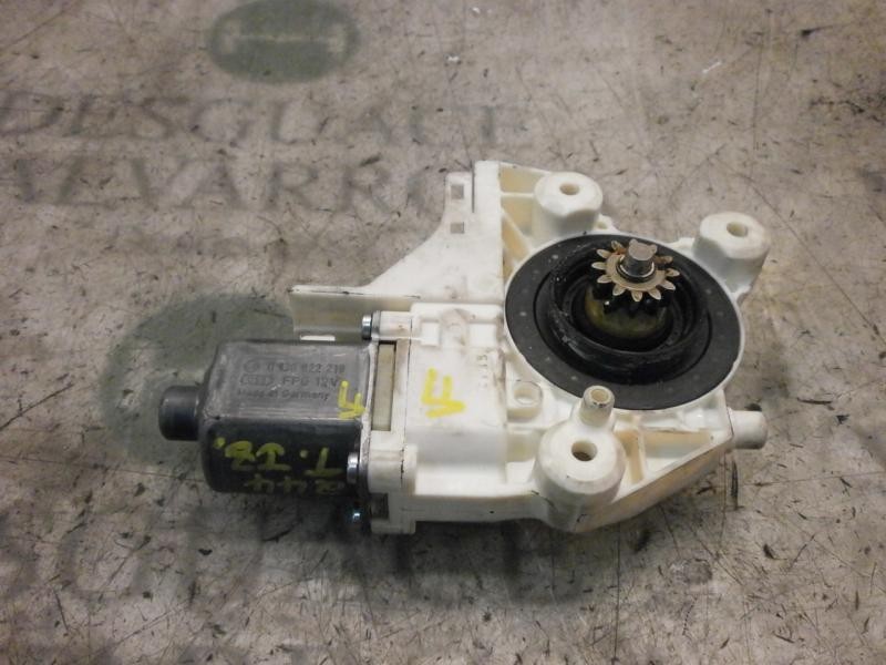 Recambio de motor elevalunas trasero izquierdo para ford focus berlina (cap) titanium referencia OEM IAM   