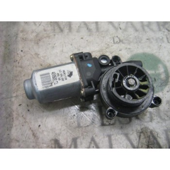 MOTOR ELEVALUNAS TRASERO DERECHO 