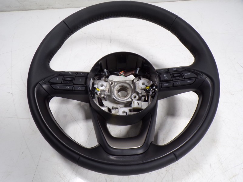 Recambio de volante para toyota yaris cross 1.5 vvti 16 v 55 kw referencia OEM IAM 45100K0140C1 6436038 