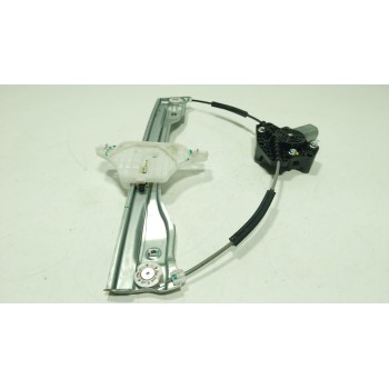 ELEVALUNAS DELANTERO DERECHO 