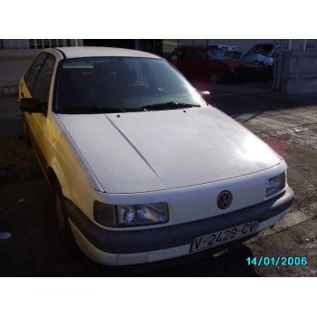 VOLKSWAGEN PASSAT BERLINA (312)