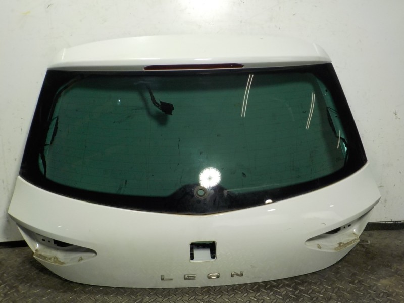 Recambio de porton trasero para seat leon (5f1) style referencia OEM IAM 5F4827024  
