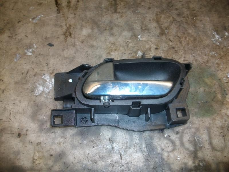 Recambio de maneta interior delantera izquierda para citroën c4 berlina collection referencia OEM IAM   