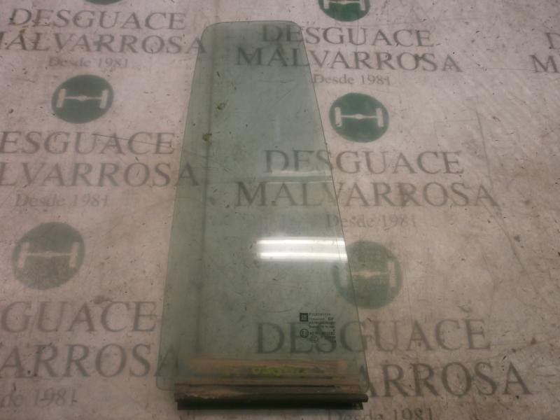 Recambio de cristal custodia trasero derecho para opel zafira b enjoy referencia OEM IAM   