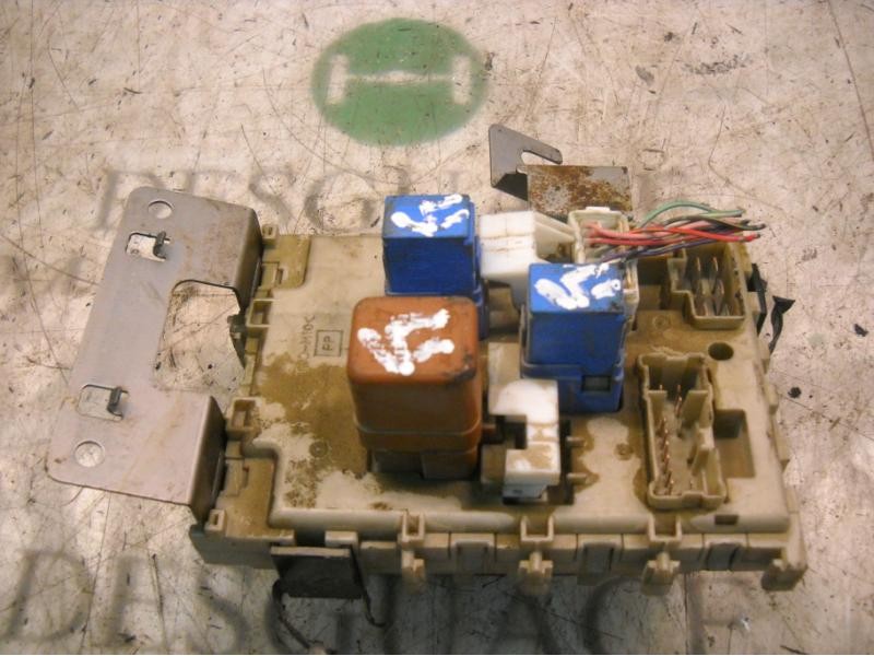 Recambio de caja reles / fusibles para nissan almera tino (v10m) comfort referencia OEM IAM   