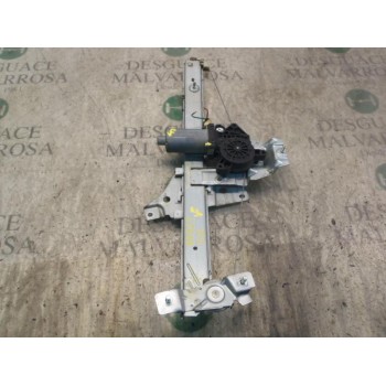 ELEVALUNAS DELANTERO DERECHO 