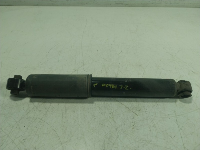 Recambio de amortiguador trasero izquierdo para ssangyong tivoli 1.6 xdi 160 referencia OEM IAM  4530135400 