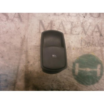 MANDO ELEVALUNAS DELANTERO DERECHO 