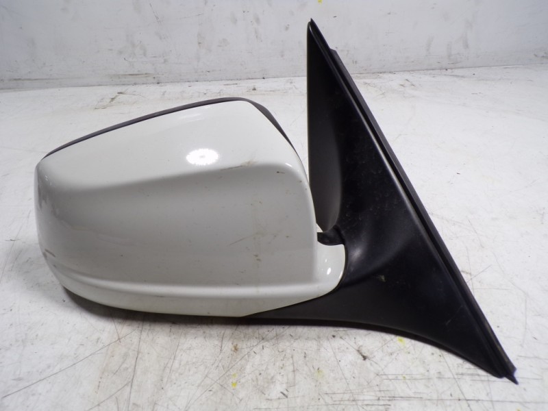 Recambio de espejo derecho para bmw serie 5 lim. (f10) 530d xdrive referencia OEM IAM 51167268236  