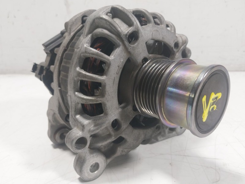 Recambio de alternador para seat leon (5f1) 1.2 tsi referencia OEM IAM 04E903015A  04E903015A