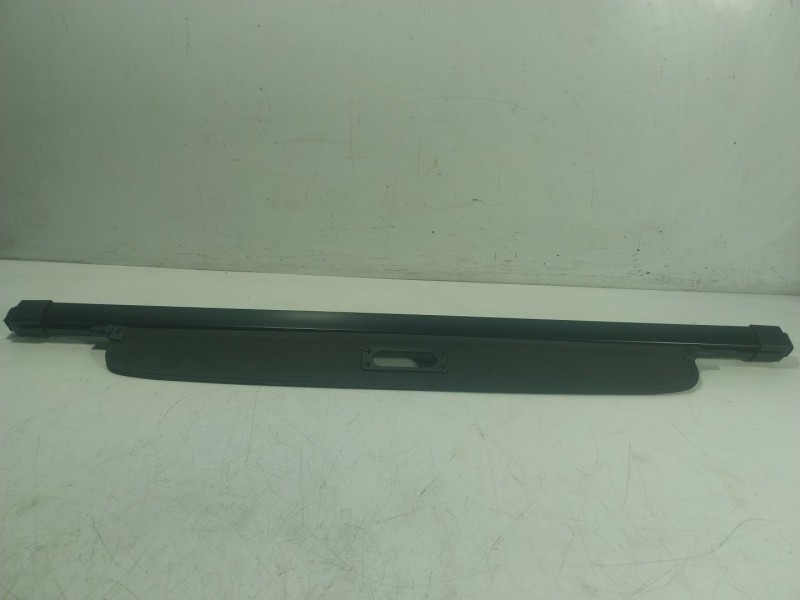 Recambio de bandeja trasera para ssangyong tivoli 1.6 xdi 160 referencia OEM IAM   