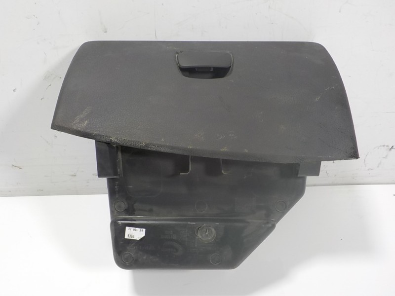 Recambio de guantera para dacia lodgy 1.5 dci diesel fap cat referencia OEM IAM  00115615 