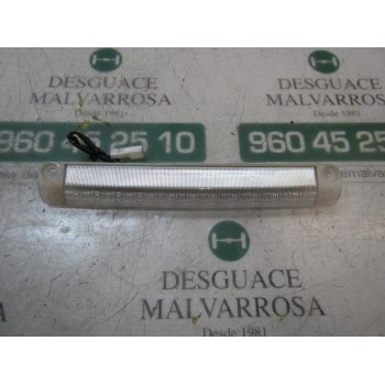 PILOTO TRASERO CENTRAL 8157048050 