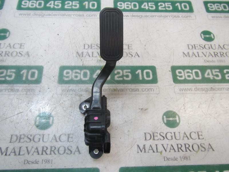 Recambio de potenciometro pedal para lexus rx 3.3 v6 24v cat referencia OEM IAM 7812048090 7812048090 1988003050