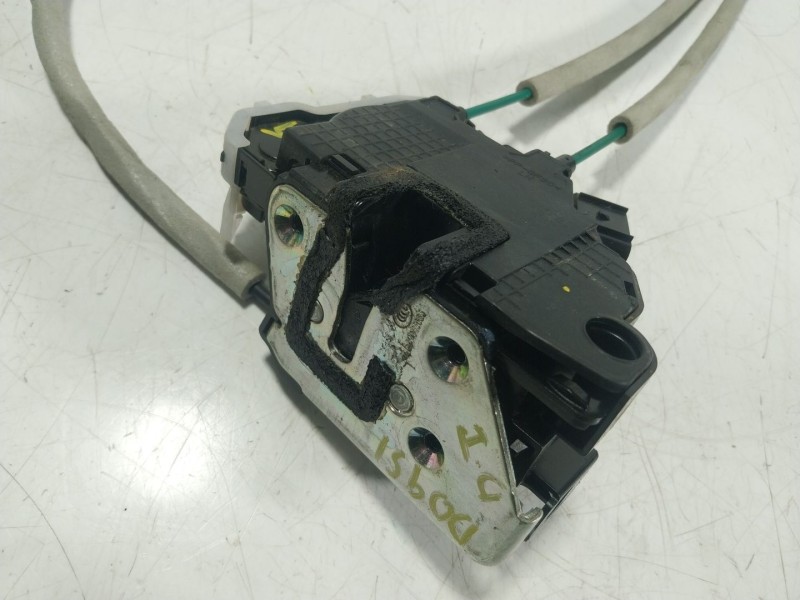 Recambio de cerradura puerta delantera izquierda para ssangyong tivoli 1.6 xdi 160 referencia OEM IAM  7121035020 