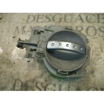 MANETA INTERIOR DELANTERA IZQUIERDA 