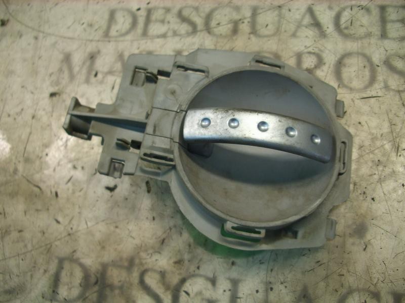 Recambio de maneta interior delantera izquierda para citroën c3 1.4 hdi satisfaction referencia OEM IAM   