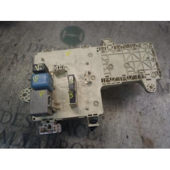 CAJA RELES / FUSIBLES 8273153020 