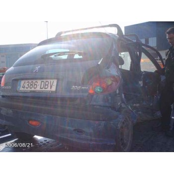 PEUGEOT 206 BERLINA
