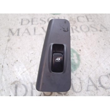 MANDO ELEVALUNAS TRASERO DERECHO 935802F500GW 