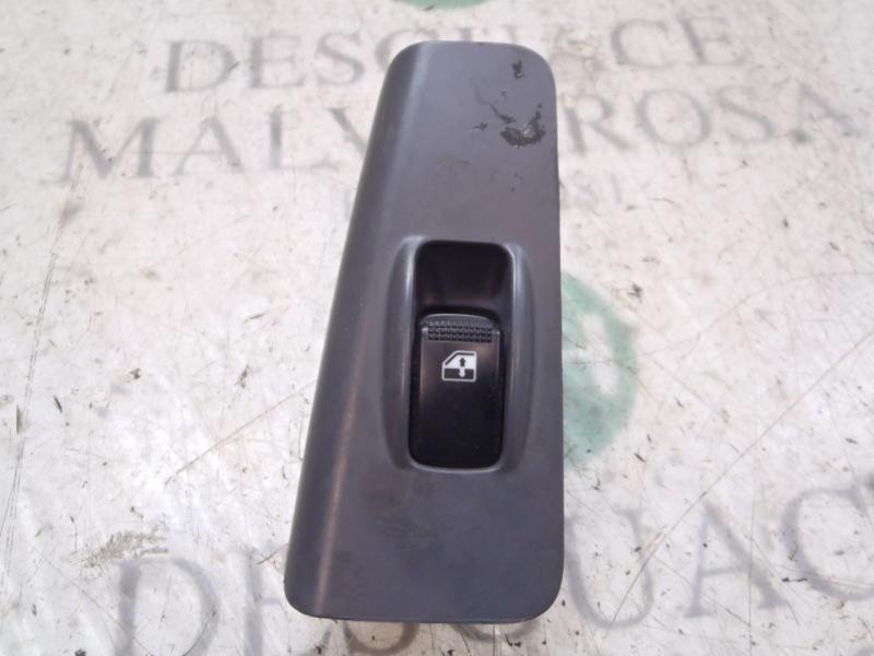 Recambio de mando elevalunas trasero derecho para kia cerato 2.0 lx crdi familiar (5-ptas.) referencia OEM IAM 935802F500GW  