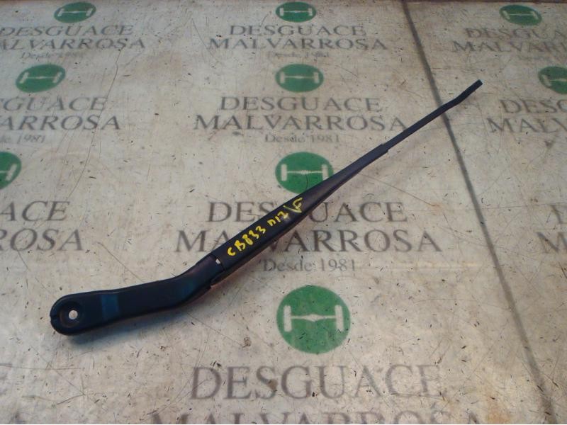 Recambio de brazo limpia delantero izquierdo para opel meriva cosmo referencia OEM IAM   