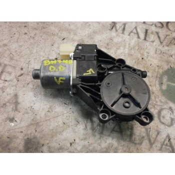 MOTOR ELEVALUNAS DELANTERO DERECHO 