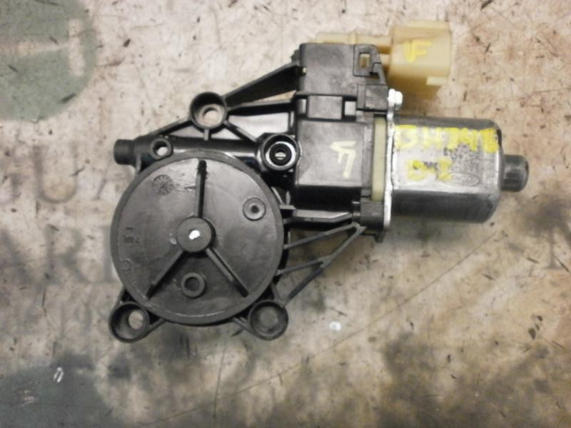 Recambio de motor elevalunas delantero izquierdo para ford fiesta (cb1) ambiente referencia OEM IAM   