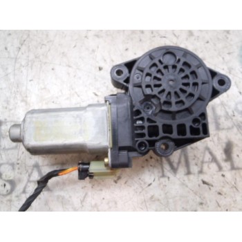 MOTOR ELEVALUNAS TRASERO DERECHO 824602F000 