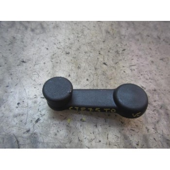 MANETA ELEVALUNAS TRASERA DERECHA 8296083E00S1S 