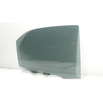 CRISTAL PUERTA TRASERO DERECHO 681030D040 