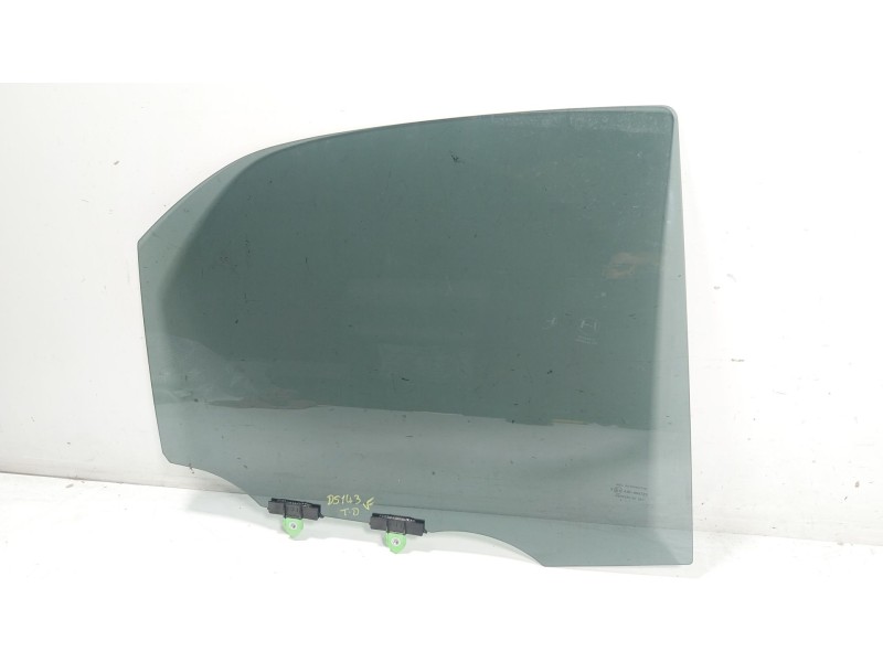 Recambio de cristal puerta trasero derecho para toyota yaris (_p21_, _pa1_, _ph1_) 1.5 hybrid (mxph10) referencia OEM IAM 681030