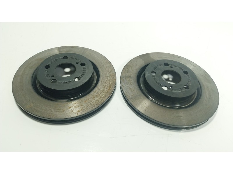 Recambio de disco freno delantero para toyota yaris (_p21_, _pa1_, _ph1_) 1.5 hybrid (mxph10) referencia OEM IAM 43512K0040  