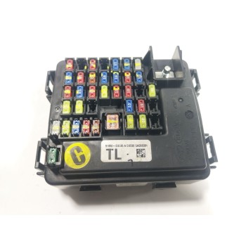 CAJA RELES / FUSIBLES 91950D3230 91950D3230 