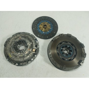 KIT EMBRAGUE A6730300005 