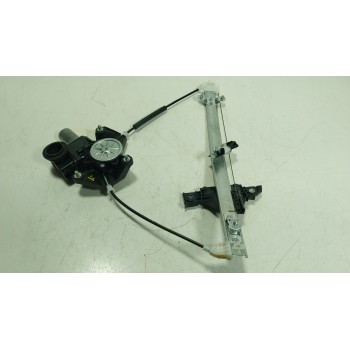 ELEVALUNAS TRASERO DERECHO 698300D470 857100D470 