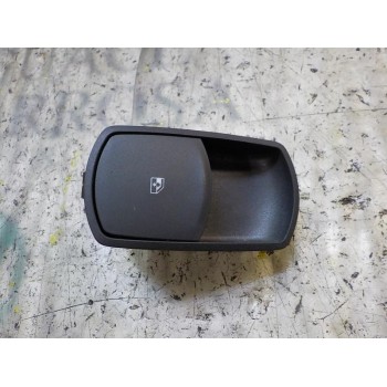 MANDO ELEVALUNAS DELANTERO DERECHO 