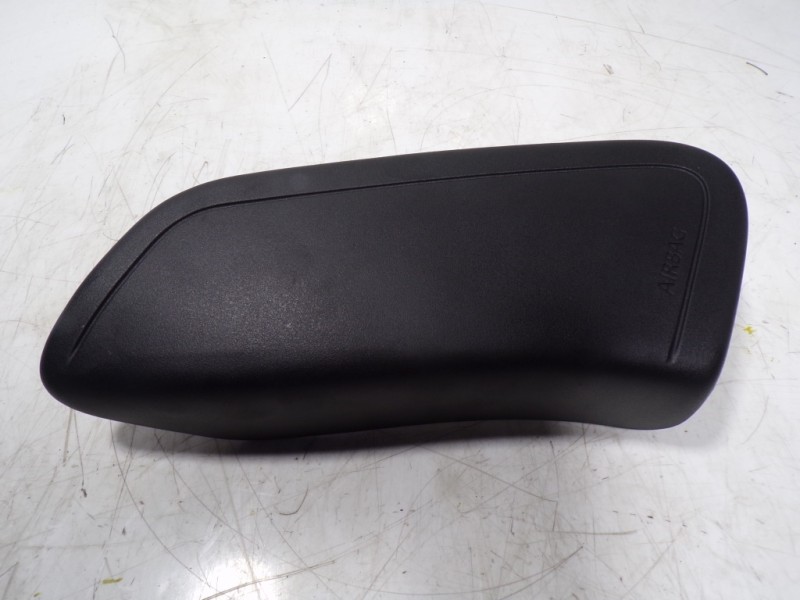 Recambio de airbag lateral derecho para toyota aygo 1.0 vvti referencia OEM IAM 73910YV020B3 621366301 621366301