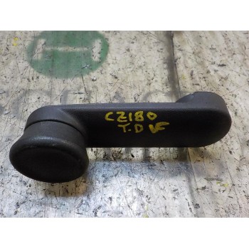 MANETA ELEVALUNAS TRASERA DERECHA 