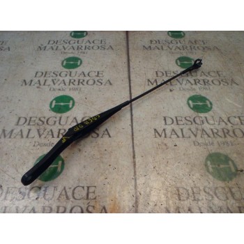 BRAZO LIMPIA DELANTERO DERECHO 