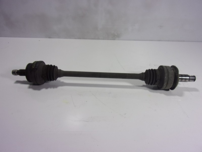 Recambio de transmision trasera izquierda para mercedes-benz clase c (w204) berlina 2.2 cdi cat referencia OEM IAM A2043502110  