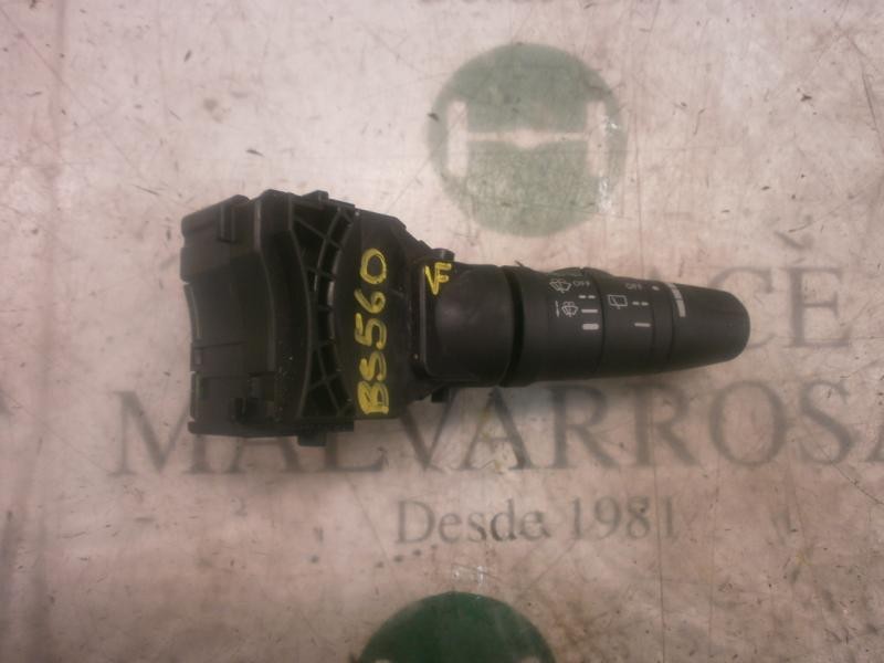 Recambio de mando limpia para nissan almera tino (v10m) topic referencia OEM IAM   