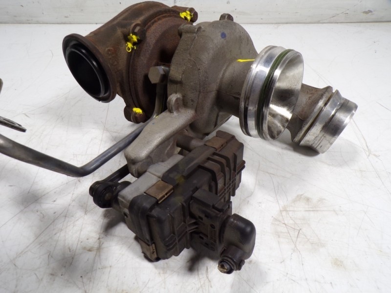 Recambio de turbocompresor para bmw serie 1 lim. (f20/f21) 1.5 12v turbodiesel referencia OEM IAM 11658514267 851426606 