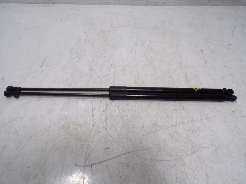 Recambio de amortiguadores maletero / porton para toyota aygo 1.0 vvti referencia OEM IAM 689500H030  