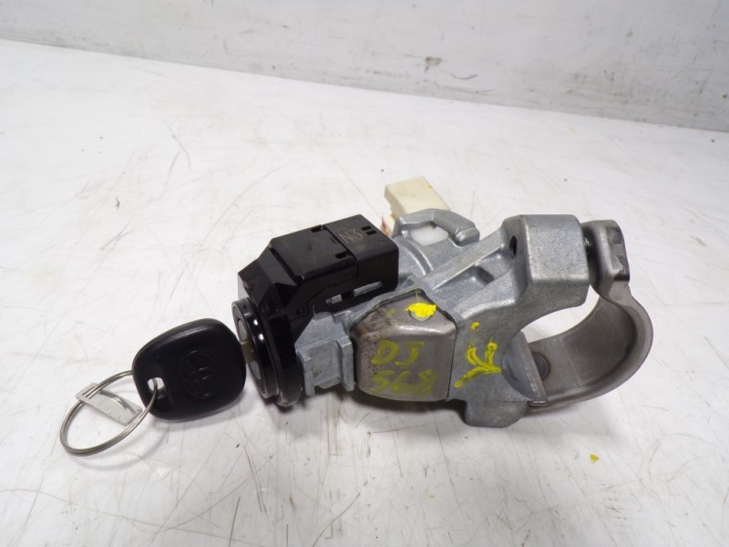 Recambio de antirrobo para toyota aygo 1.0 vvti referencia OEM IAM 452800H030  