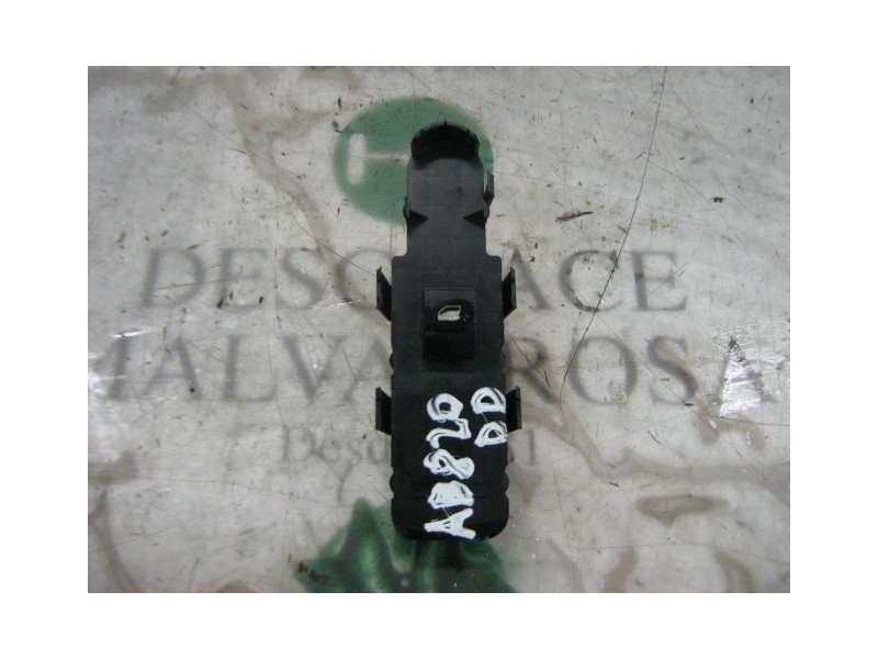 Recambio de mando elevalunas trasero izquierdo para peugeot 307 (s1) xs referencia OEM IAM   