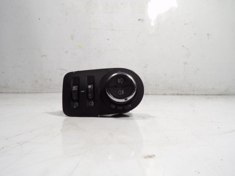 Recambio de mando luces para opel astra k lim. 5türig 1.4 16v sidi turbo referencia OEM IAM 13493472 39050757 